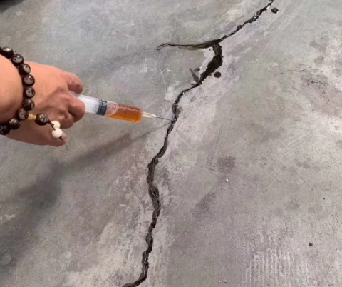 蒸湘混凝土裂缝修补技术详解​